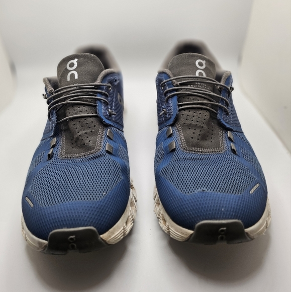 On cloud - Picture 5 of 14